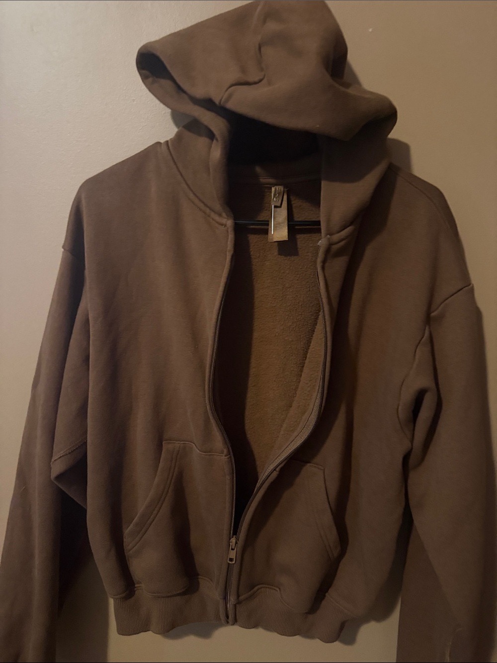 Skims zip up hoodie - Picture 3 of 6